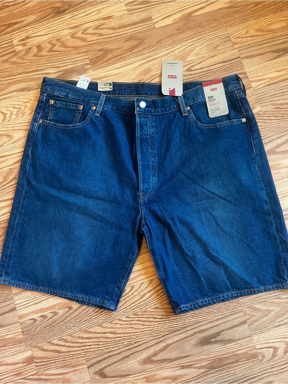 Levi's  501 Original Fit Lightweight  Shorts Men's Sizes Medium Wash size 42